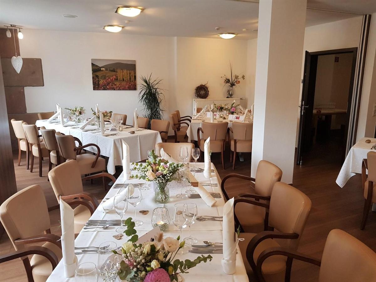 Hotel-Restaurant Pfaelzer Hof Edenkoben Extérieur photo
