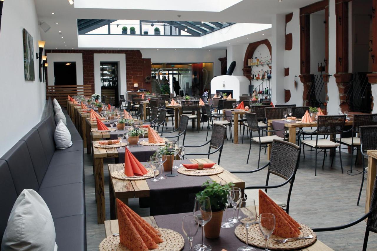 Hotel-Restaurant Pfaelzer Hof Edenkoben Extérieur photo