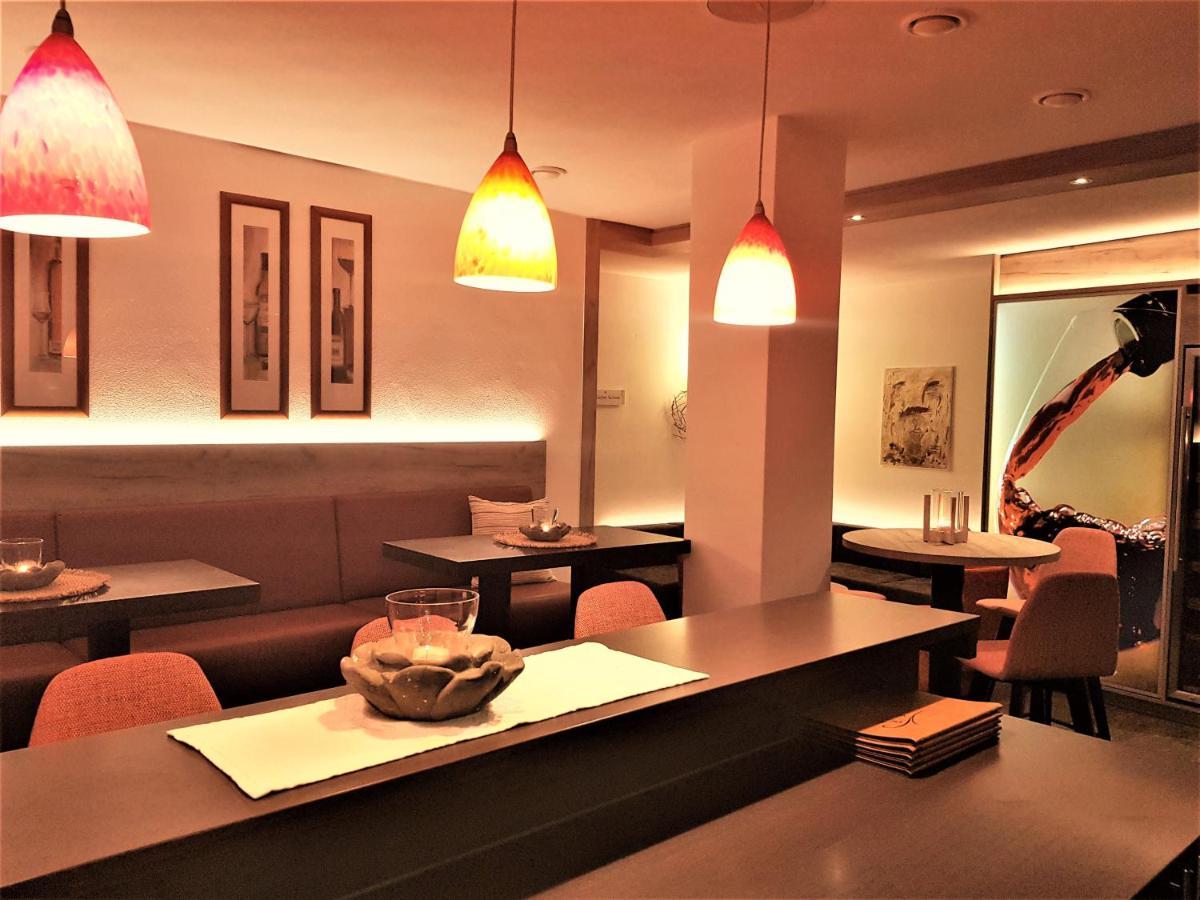 Hotel-Restaurant Pfaelzer Hof Edenkoben Extérieur photo