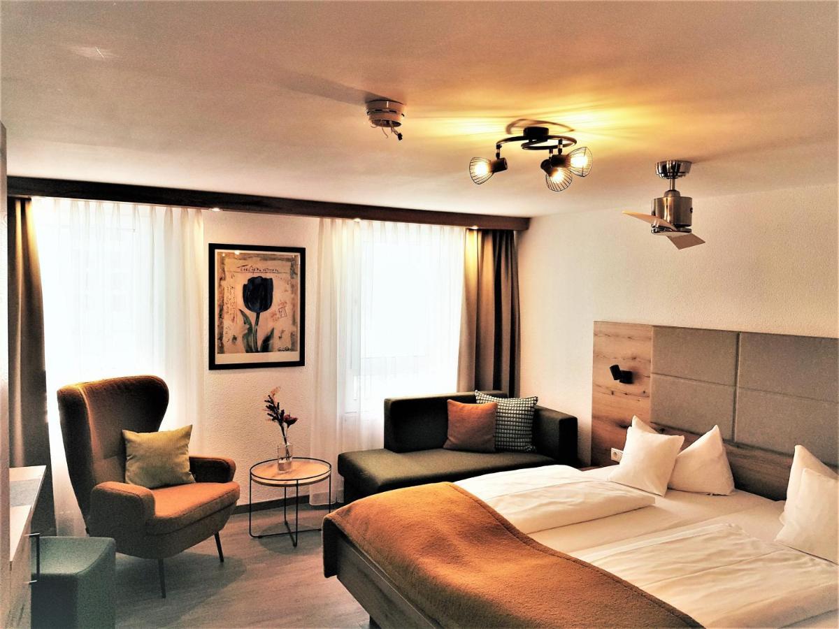Hotel-Restaurant Pfaelzer Hof Edenkoben Extérieur photo
