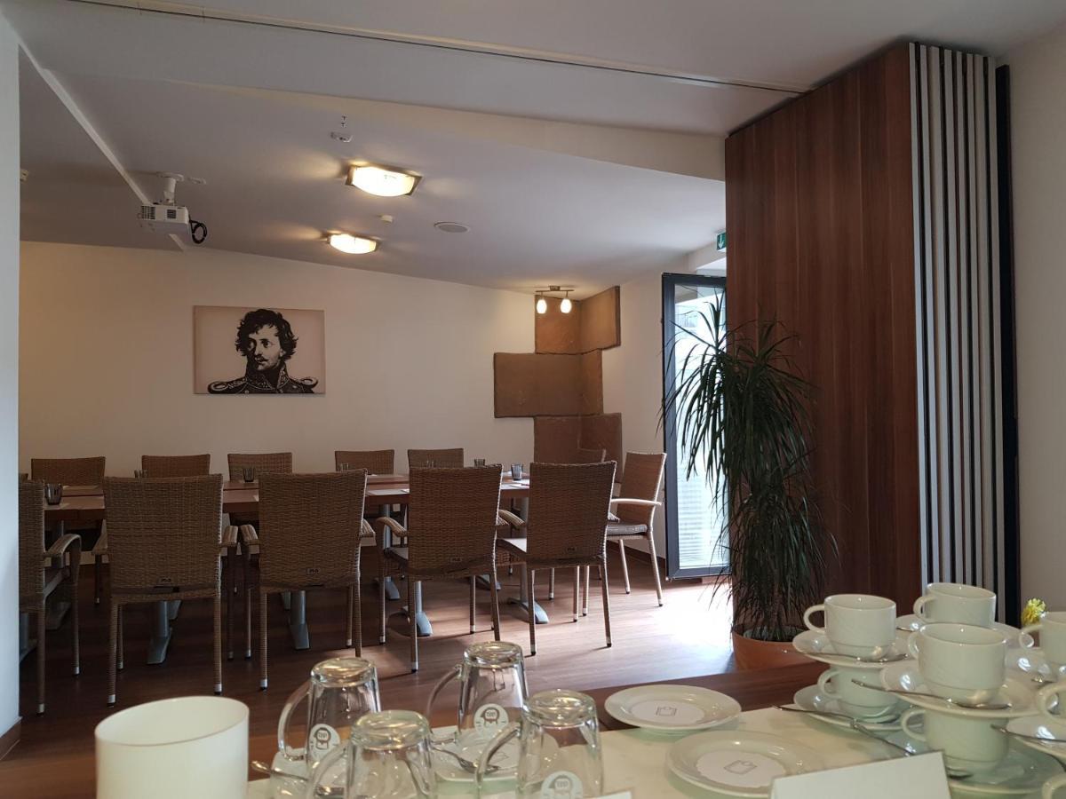 Hotel-Restaurant Pfaelzer Hof Edenkoben Extérieur photo