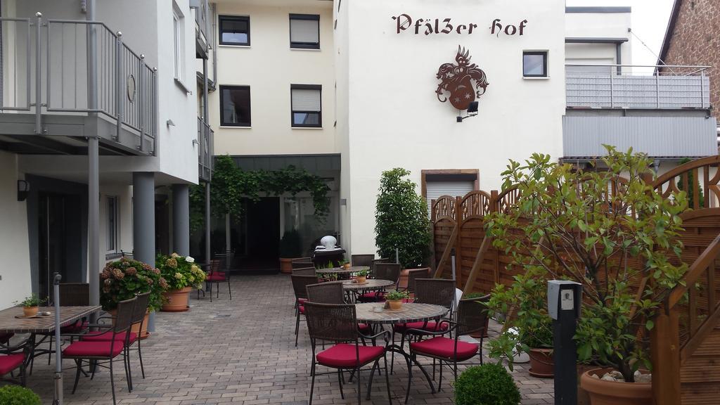 Hotel-Restaurant Pfaelzer Hof Edenkoben Extérieur photo